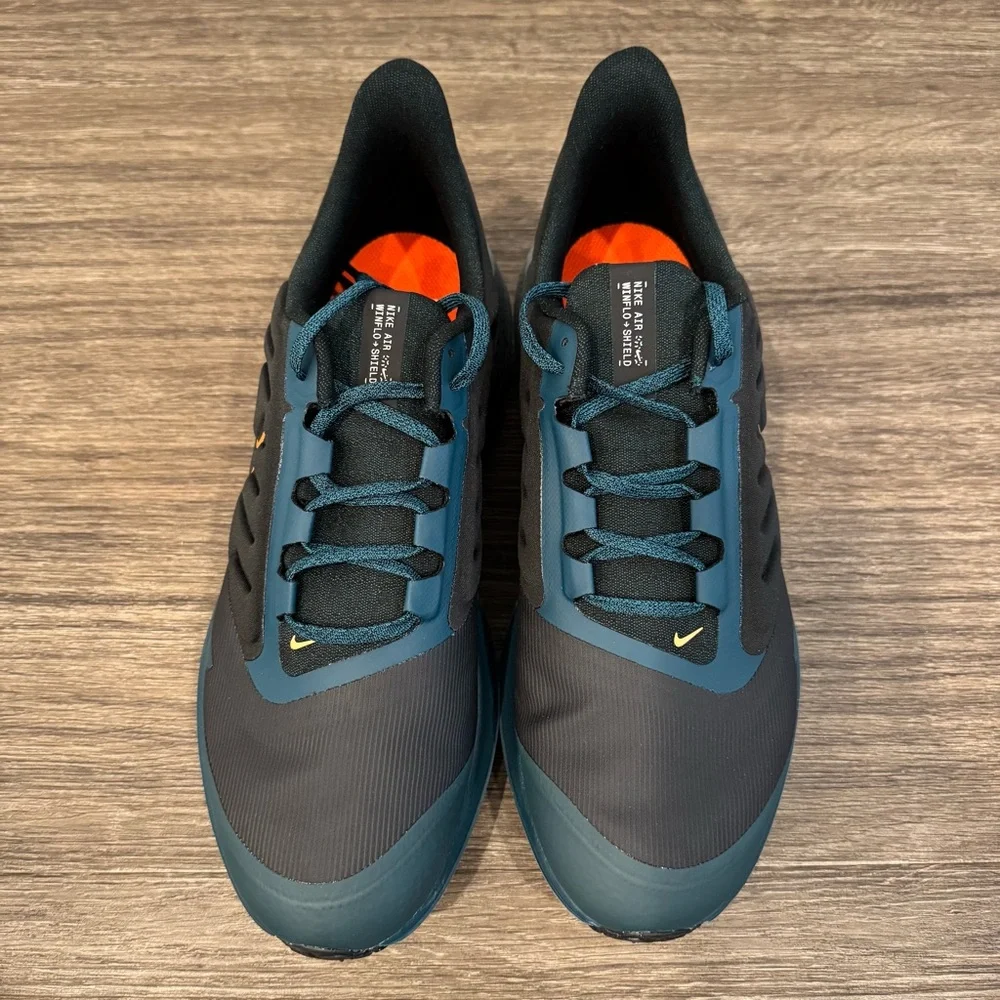 NIKE AIR WINFLO SHIELD sz 11